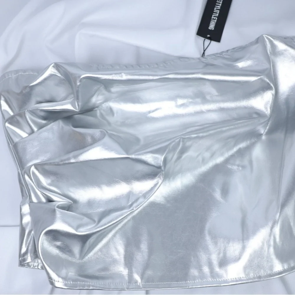 New PrettyLittleThing Silver Metallic Faux Leather Ruched Side Bandeau, size 6